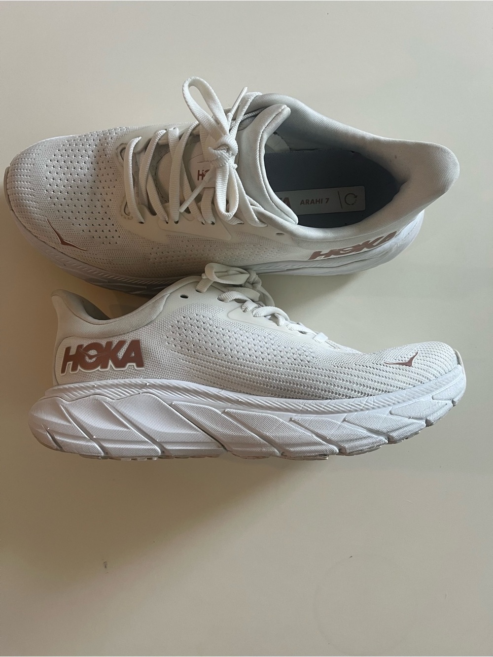 Hoka ARHIA 7 Women's shoe